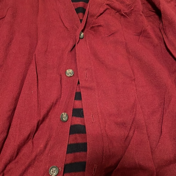 21 Men Forever21 Men's Red Buttoned Striped Long Sleeve Cardigan - Picture 4 of 8